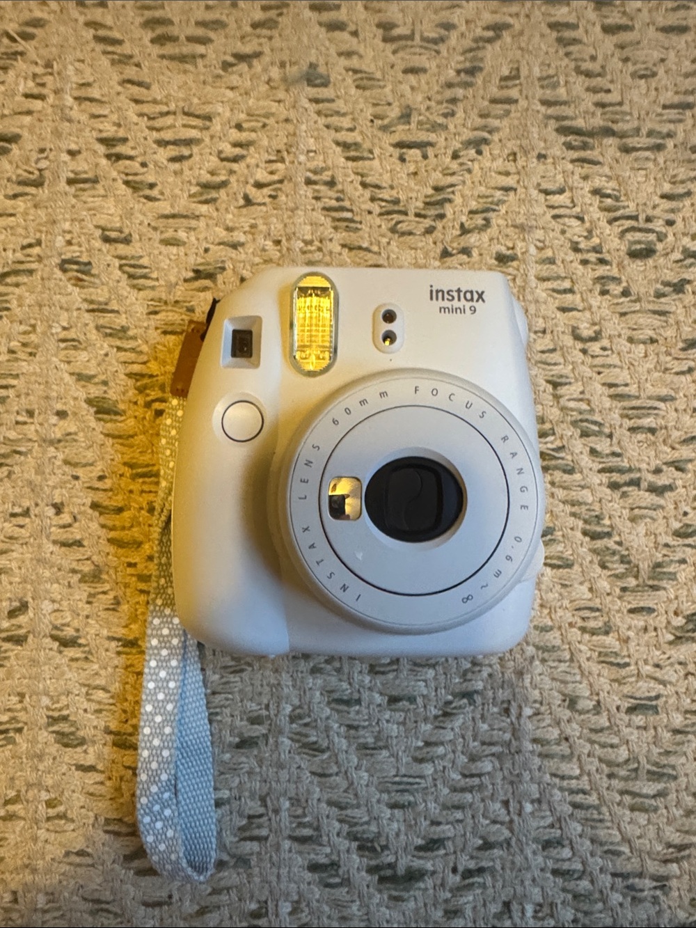 Fujifilm Instax Mini 9 Instant Camera - White with Light gray Strap